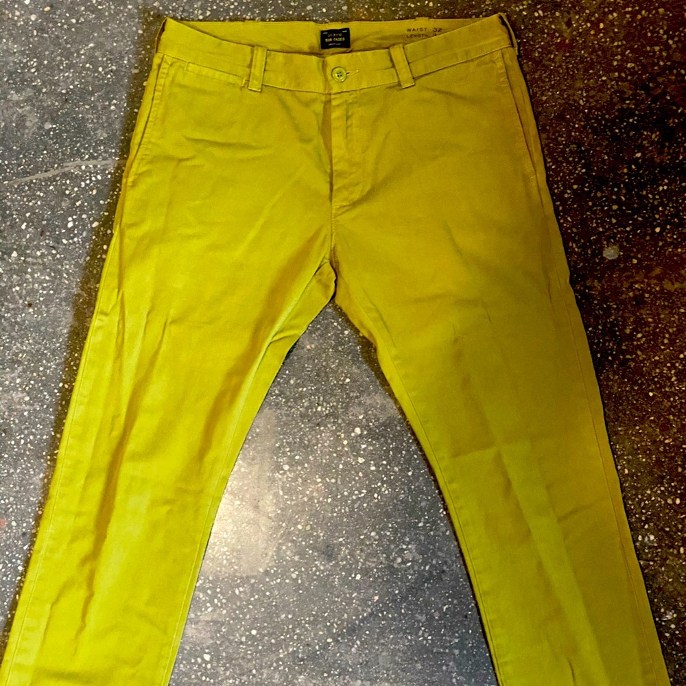 Chinos
